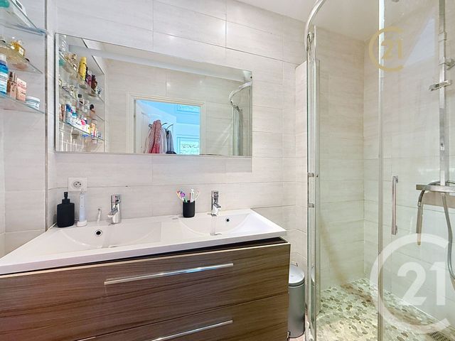 maison à vendre - 4 pièces - 131.09 m2 - ANTIBES - 06 - PROVENCE-ALPES-COTE-D-AZUR - Century 21 Roi Soleil