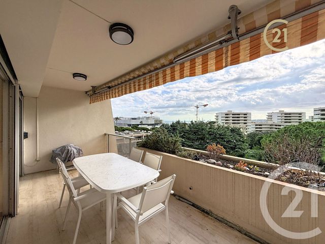 Appartement F3 à vendre - 3 pièces - 70.59 m2 - ANTIBES - 06 - PROVENCE-ALPES-COTE-D-AZUR - Century 21 Roi Soleil