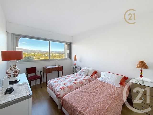 Appartement F3 à vendre - 3 pièces - 70.59 m2 - ANTIBES - 06 - PROVENCE-ALPES-COTE-D-AZUR - Century 21 Roi Soleil