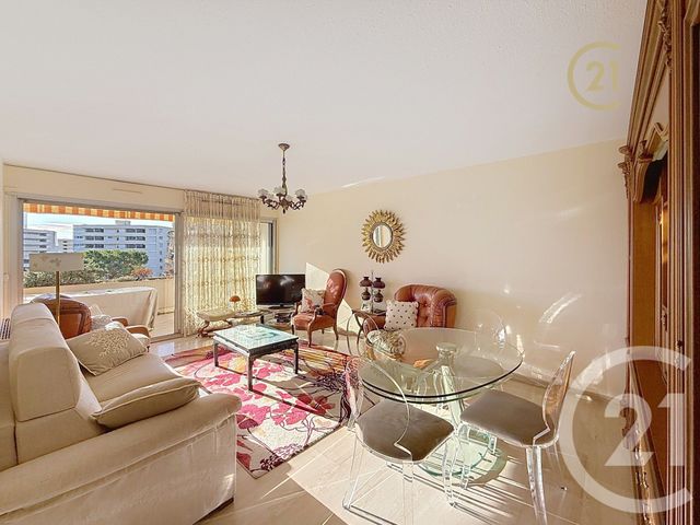 Appartement F3 à vendre - 3 pièces - 70.59 m2 - ANTIBES - 06 - PROVENCE-ALPES-COTE-D-AZUR - Century 21 Roi Soleil