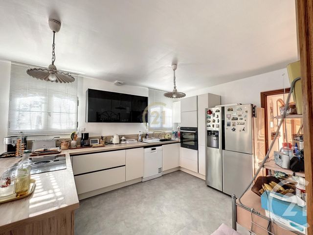 maison à vendre - 6 pièces - 238.1 m2 - GRASSE - 06 - PROVENCE-ALPES-COTE-D-AZUR - Century 21 Roi Soleil