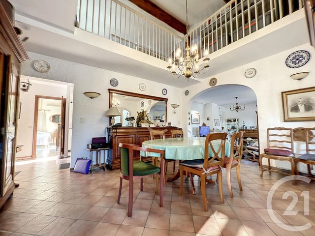 maison à vendre - 6 pièces - 238.1 m2 - GRASSE - 06 - PROVENCE-ALPES-COTE-D-AZUR - Century 21 Roi Soleil