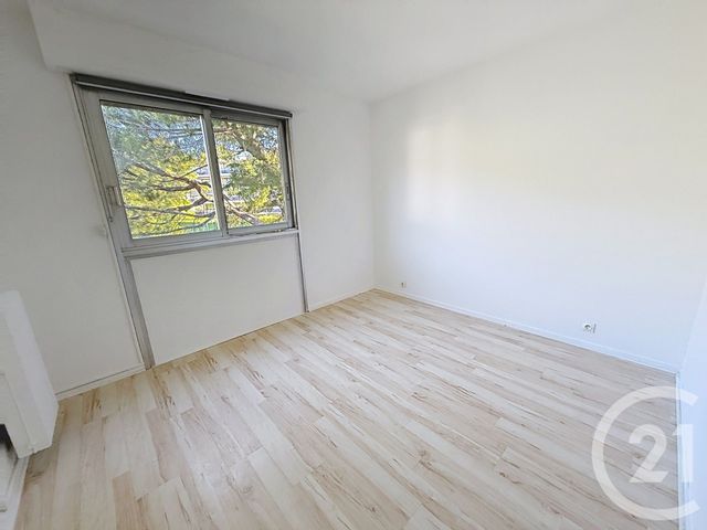 Appartement F4 à vendre - 4 pièces - 88.14 m2 - ANTIBES - 06 - PROVENCE-ALPES-COTE-D-AZUR - Century 21 Roi Soleil