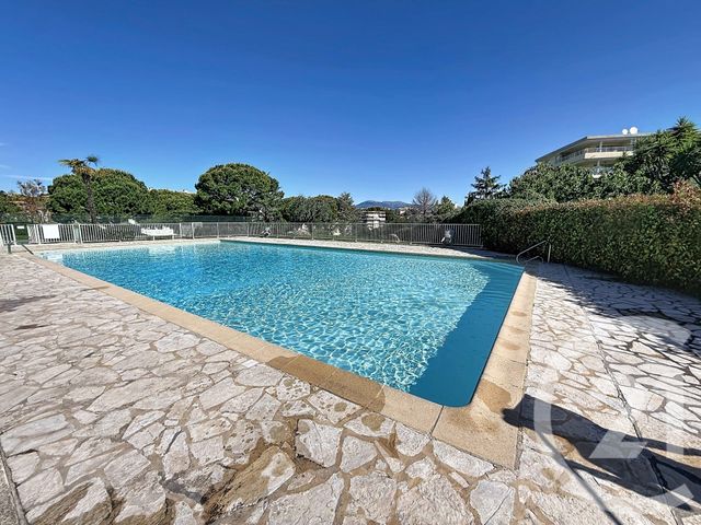 Appartement F4 à vendre - 4 pièces - 88.14 m2 - ANTIBES - 06 - PROVENCE-ALPES-COTE-D-AZUR - Century 21 Roi Soleil