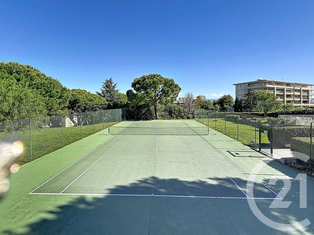 Appartement F4 à vendre - 4 pièces - 88.14 m2 - ANTIBES - 06 - PROVENCE-ALPES-COTE-D-AZUR - Century 21 Roi Soleil