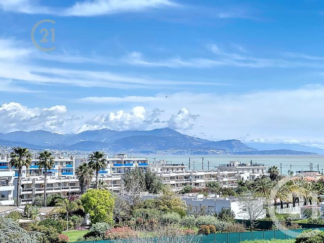 Appartement F3 à vendre - 3 pièces - 61.58 m2 - ANTIBES - 06 - PROVENCE-ALPES-COTE-D-AZUR - Century 21 Roi Soleil