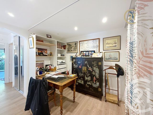 Afficher la photo en grand Appartement à vendre - 3 pièces - 78.36 m2 - ANTIBES - 06 - PROVENCE-ALPES-COTE-D-AZUR - Century 21 Roi Soleil