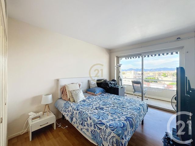 Afficher la photo en grand Appartement F4 à vendre - 4 pièces - 134.39 m2 - CANNES - 06 - PROVENCE-ALPES-COTE-D-AZUR - Century 21 Roi Soleil