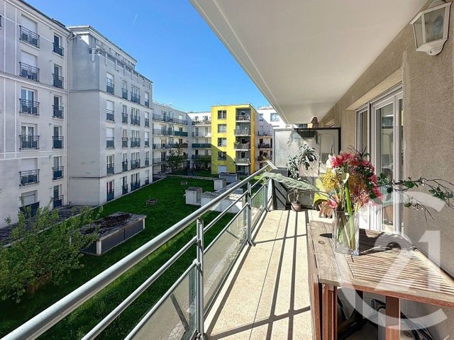 Appartement F3 à vendre - 3 pièces - 66.76 m2 - LES LILAS - 93 - ILE-DE-FRANCE - Century 21 Roi Soleil