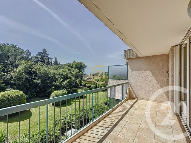 Appartement F3 à louer ANTIBES