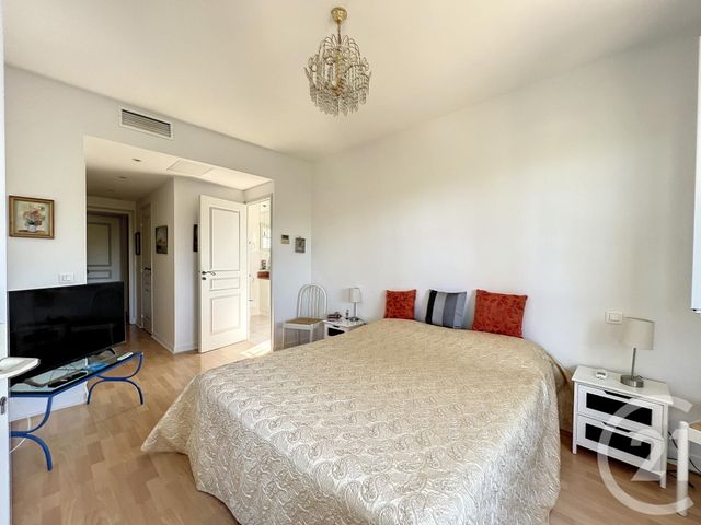 maison à vendre - 6 pièces - 271.0 m2 - BIOT - 06 - PROVENCE-ALPES-COTE-D-AZUR - Century 21 Roi Soleil