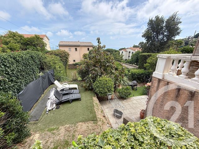 maison à vendre - 7 pièces - 144.74 m2 - VALLAURIS - 06 - PROVENCE-ALPES-COTE-D-AZUR - Century 21 Roi Soleil