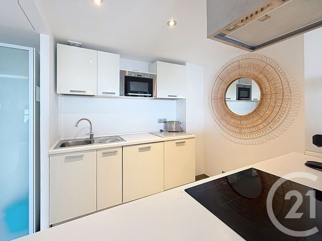 Appartement F2 à vendre - 2 pièces - 51.1 m2 - ANTIBES - 06 - PROVENCE-ALPES-COTE-D-AZUR - Century 21 Roi Soleil