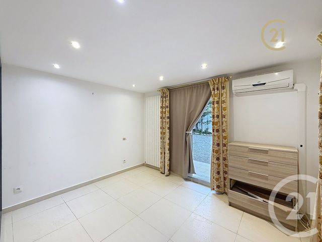 maison à vendre - 6 pièces - 201.97 m2 - ANTIBES - 06 - PROVENCE-ALPES-COTE-D-AZUR - Century 21 Roi Soleil