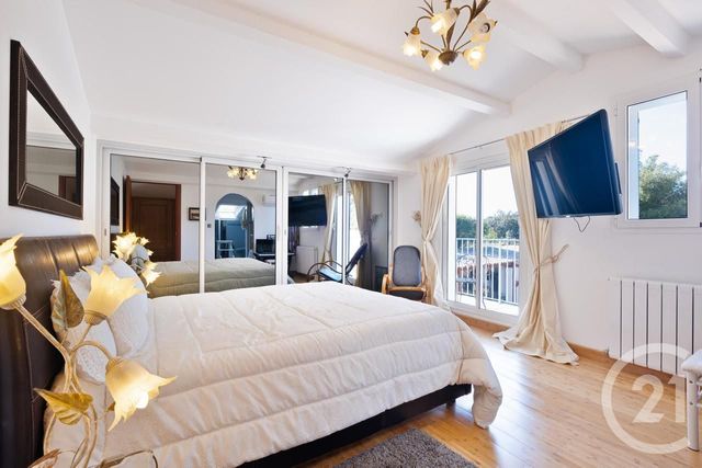 maison à vendre - 6 pièces - 201.97 m2 - ANTIBES - 06 - PROVENCE-ALPES-COTE-D-AZUR - Century 21 Roi Soleil