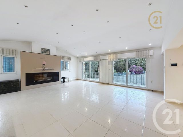 maison à vendre - 6 pièces - 201.97 m2 - ANTIBES - 06 - PROVENCE-ALPES-COTE-D-AZUR - Century 21 Roi Soleil