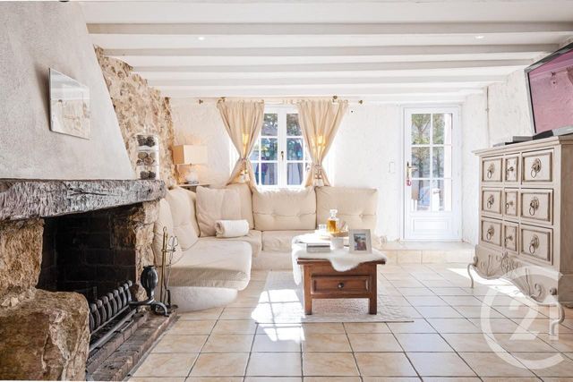 maison à vendre - 6 pièces - 201.97 m2 - ANTIBES - 06 - PROVENCE-ALPES-COTE-D-AZUR - Century 21 Roi Soleil