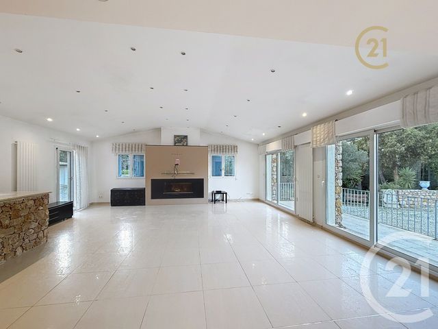 maison à vendre - 6 pièces - 201.97 m2 - ANTIBES - 06 - PROVENCE-ALPES-COTE-D-AZUR - Century 21 Roi Soleil