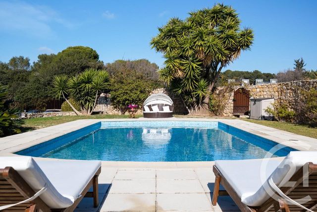 maison à vendre - 6 pièces - 201.97 m2 - ANTIBES - 06 - PROVENCE-ALPES-COTE-D-AZUR - Century 21 Roi Soleil