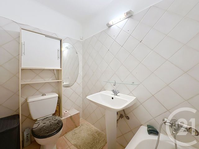 Appartement F1 à vendre - 1 pièce - 27.61 m2 - VALLAURIS - 06 - PROVENCE-ALPES-COTE-D-AZUR - Century 21 Roi Soleil