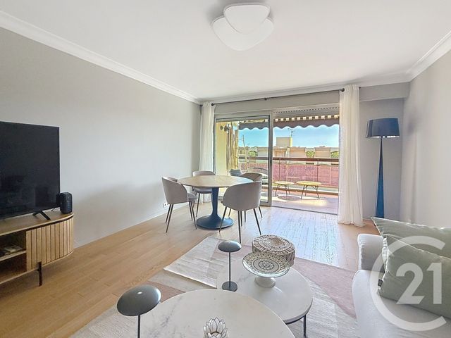 Appartement F3 à vendre - 3 pièces - 66.89 m2 - ANTIBES - 06 - PROVENCE-ALPES-COTE-D-AZUR - Century 21 Roi Soleil