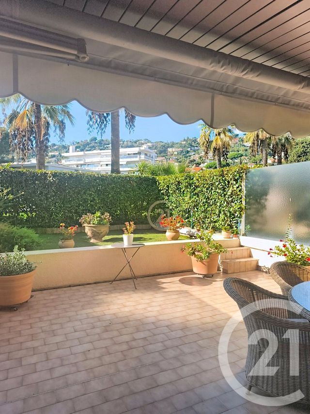 Appartement F3 à vendre - 3 pièces - 64.3 m2 - VALLAURIS - 06 - PROVENCE-ALPES-COTE-D-AZUR - Century 21 Roi Soleil