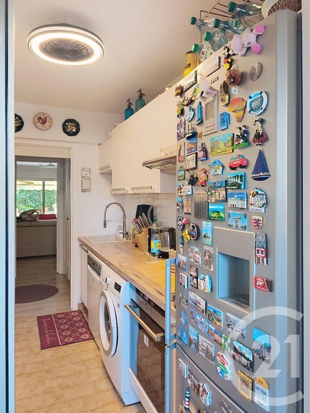 Appartement F3 à vendre - 3 pièces - 64.3 m2 - VALLAURIS - 06 - PROVENCE-ALPES-COTE-D-AZUR - Century 21 Roi Soleil