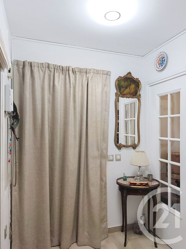 Appartement F3 à vendre - 3 pièces - 64.3 m2 - VALLAURIS - 06 - PROVENCE-ALPES-COTE-D-AZUR - Century 21 Roi Soleil