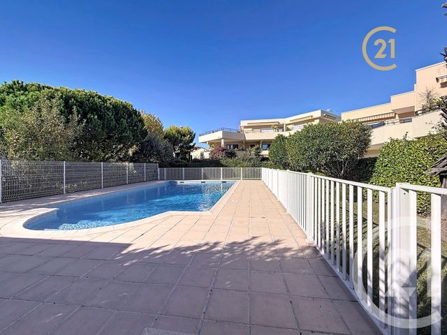 Afficher la photo en grand Appartement F3 à vendre - 3 pièces - 53.71 m2 - ANTIBES - 06 - PROVENCE-ALPES-COTE-D-AZUR - Century 21 Roi Soleil