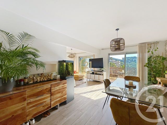 Afficher la photo en grand Appartement F2 à vendre - 2 pièces - 70.0 m2 - LE CANNET - 06 - PROVENCE-ALPES-COTE-D-AZUR - Century 21 Roi Soleil