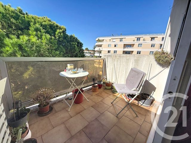 Appartement F3 à vendre - 3 pièces - 61.56 m2 - ANTIBES - 06 - PROVENCE-ALPES-COTE-D-AZUR - Century 21 Roi Soleil