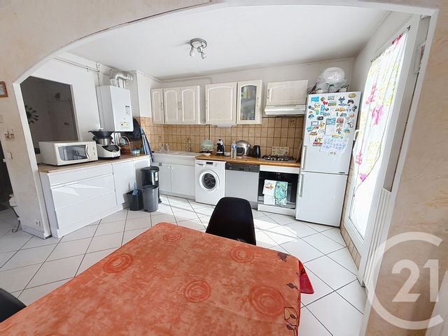 Appartement F3 à vendre - 3 pièces - 61.56 m2 - ANTIBES - 06 - PROVENCE-ALPES-COTE-D-AZUR - Century 21 Roi Soleil