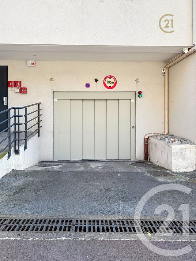 parking à vendre - 23.0 m2 - JUAN LES PINS - 06 - PROVENCE-ALPES-COTE-D-AZUR - Century 21 Roi Soleil