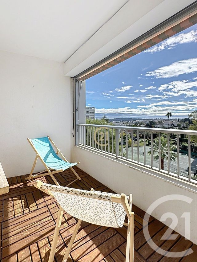 Appartement F2 à louer - 2 pièces - 55.58 m2 - ANTIBES - 06 - PROVENCE-ALPES-COTE-D-AZUR - Century 21 Roi Soleil