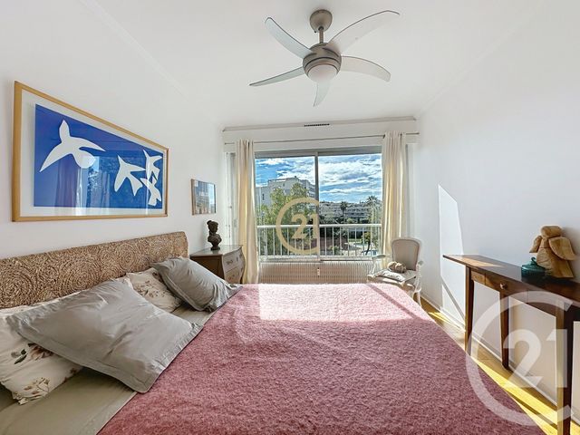 Appartement F2 à louer - 2 pièces - 55.58 m2 - ANTIBES - 06 - PROVENCE-ALPES-COTE-D-AZUR - Century 21 Roi Soleil