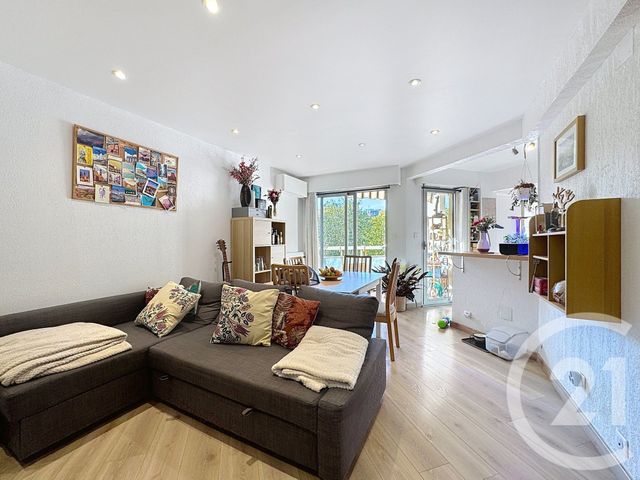 Appartement F2 à vendre - 2 pièces - 47.19 m2 - ANTIBES - 06 - PROVENCE-ALPES-COTE-D-AZUR - Century 21 Roi Soleil