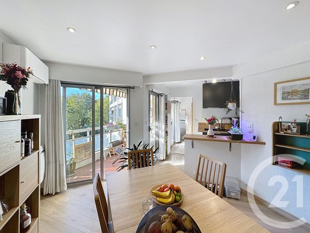 Appartement F2 à vendre - 2 pièces - 47.19 m2 - ANTIBES - 06 - PROVENCE-ALPES-COTE-D-AZUR - Century 21 Roi Soleil