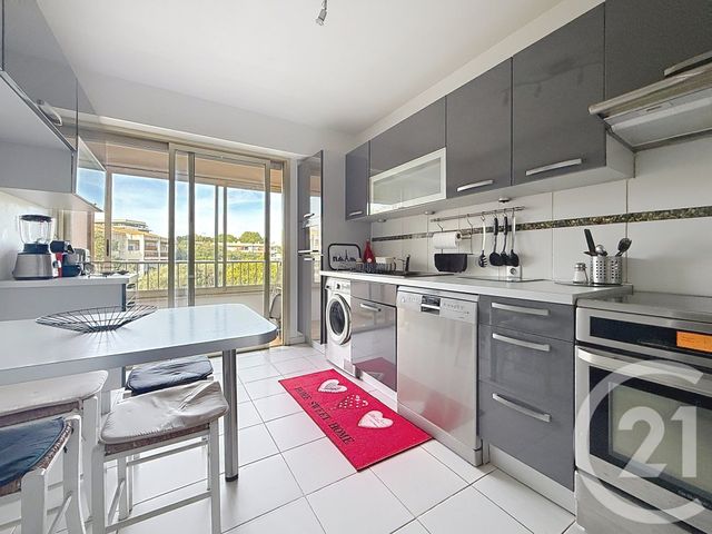 Appartement F3 à vendre - 3 pièces - 79.0 m2 - ANTIBES - 06 - PROVENCE-ALPES-COTE-D-AZUR - Century 21 Roi Soleil