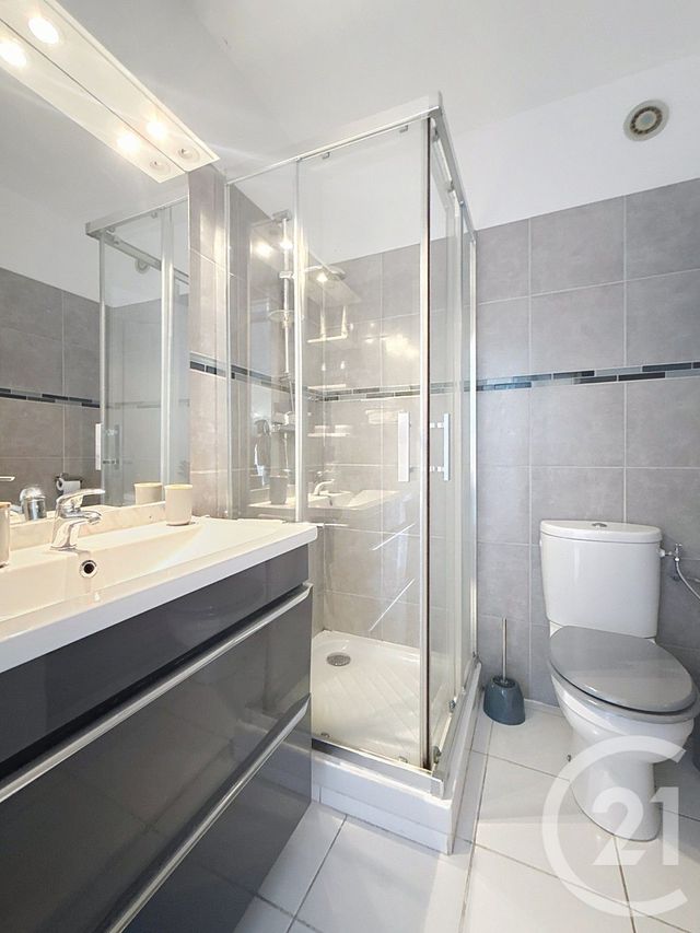 Appartement F3 à vendre - 3 pièces - 79.0 m2 - ANTIBES - 06 - PROVENCE-ALPES-COTE-D-AZUR - Century 21 Roi Soleil