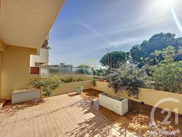 Appartement F2 à louer - 2 pièces - 50.9 m2 - ANTIBES - 06 - PROVENCE-ALPES-COTE-D-AZUR - Century 21 Roi Soleil