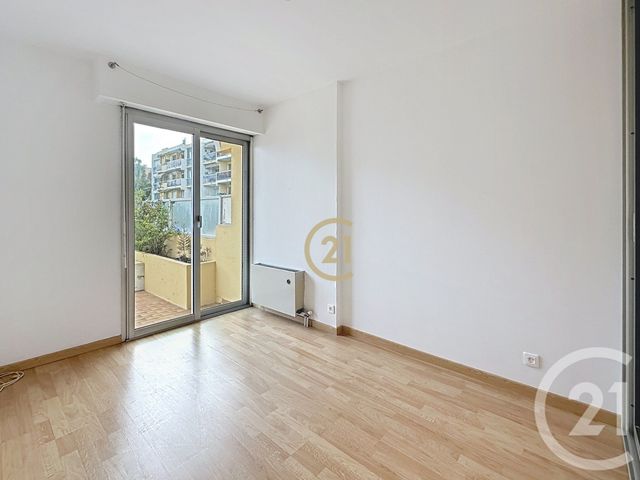 Appartement F2 à louer - 2 pièces - 50.9 m2 - ANTIBES - 06 - PROVENCE-ALPES-COTE-D-AZUR - Century 21 Roi Soleil