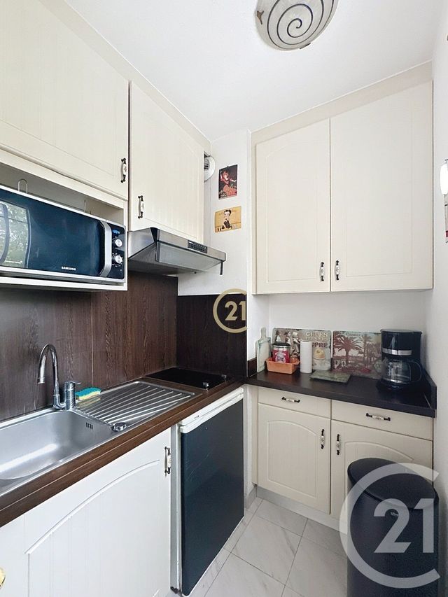 Appartement F1 à louer - 1 pièce - 22.46 m2 - ANTIBES - 06 - PROVENCE-ALPES-COTE-D-AZUR - Century 21 Roi Soleil