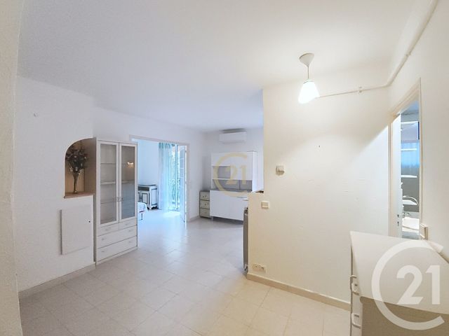 Appartement F2 à vendre - 2 pièces - 37.57 m2 - ANTIBES - 06 - PROVENCE-ALPES-COTE-D-AZUR - Century 21 Roi Soleil