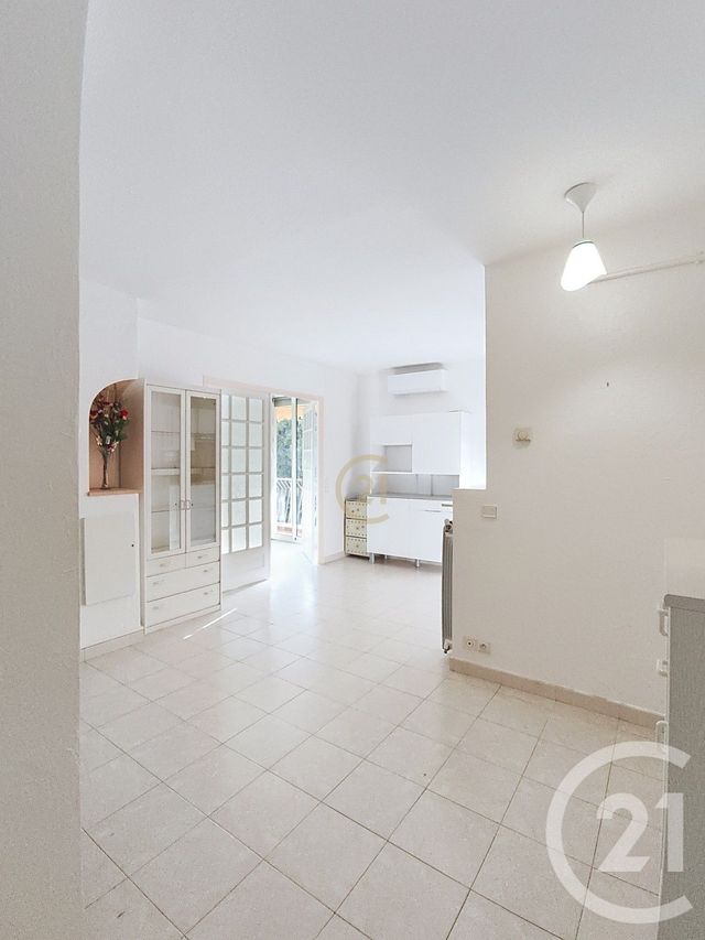 Appartement F2 à vendre - 2 pièces - 37.57 m2 - ANTIBES - 06 - PROVENCE-ALPES-COTE-D-AZUR - Century 21 Roi Soleil