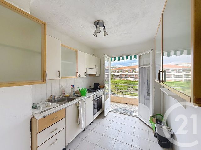 Appartement F3 à vendre - 3 pièces - 58.0 m2 - ANTIBES - 06 - PROVENCE-ALPES-COTE-D-AZUR - Century 21 Roi Soleil