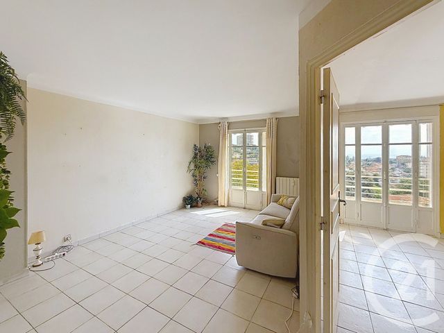 Appartement F3 à vendre - 3 pièces - 58.0 m2 - ANTIBES - 06 - PROVENCE-ALPES-COTE-D-AZUR - Century 21 Roi Soleil