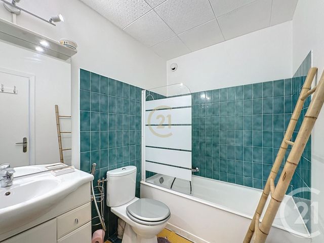 Appartement F1 à louer - 1 pièce - 27.0 m2 - ANTIBES - 06 - PROVENCE-ALPES-COTE-D-AZUR - Century 21 Roi Soleil