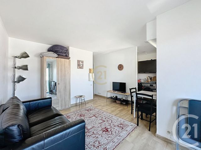 Appartement F1 à louer - 1 pièce - 27.0 m2 - ANTIBES - 06 - PROVENCE-ALPES-COTE-D-AZUR - Century 21 Roi Soleil