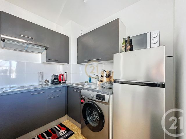 Appartement F1 à louer - 1 pièce - 27.0 m2 - ANTIBES - 06 - PROVENCE-ALPES-COTE-D-AZUR - Century 21 Roi Soleil