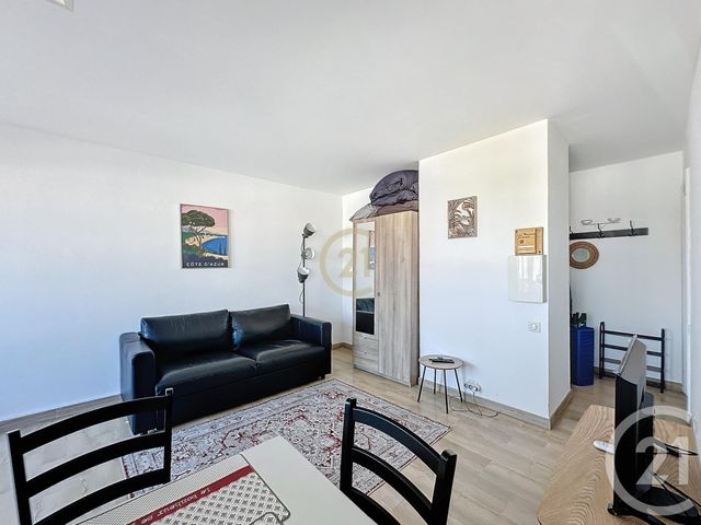 Appartement F1 à louer - 1 pièce - 27.0 m2 - ANTIBES - 06 - PROVENCE-ALPES-COTE-D-AZUR - Century 21 Roi Soleil